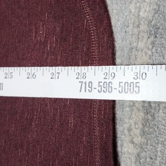 BKE BURGUNDY WAFFLE KNIT OVERSIZED BUTTON-DOWN V-NECK RAW-EDGE SHIRT - Picture 10 of 15